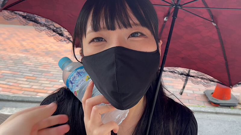 「【日泉舞華】素人美女とデートからハメ撮り！甘えん坊彼女のフェラ＆ごっくんに大興奮」のサムネイル