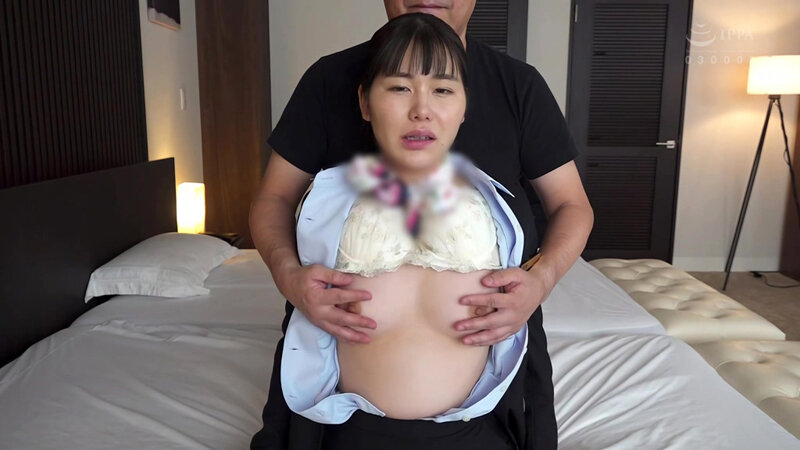 「塚本さや・美木ひなの出演|人妻スチュワーデスの濃厚キス&顔射ごっくんプレイ|美乳パイパン熟女」のサンプル画像3枚目