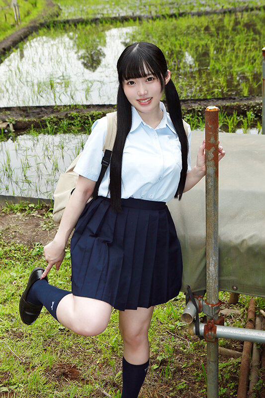 「谷田かりな・生田優梨・有馬美玖が出演！素人田舎娘をナンパして野外プレイに発展する青春ドキュメント」のサンプル画像13枚目