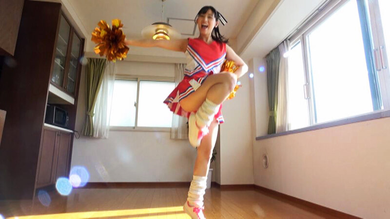 「青山まりこのブルマ姿でダンス&拘束プレイ!体操着チアリーダーが魅せる軟体パフォーマンス」のサンプル画像4枚目