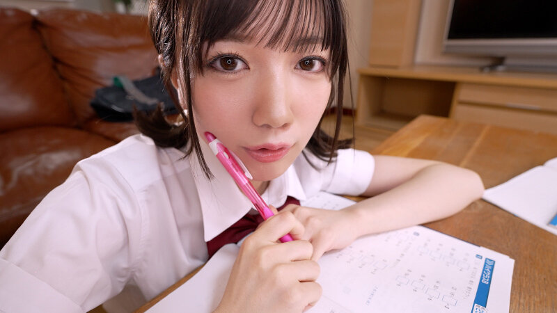 「日向由奈が制服姿で誘惑する孕ませ中出しプレイ|貧乳小悪魔教え子の主観映像」のサンプル画像2枚目