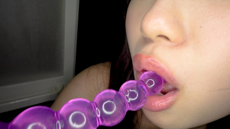 「【笠木いちか】美人お姉さん素人が魅せる濃厚唾液プレイ&鼻舐め個人撮影動画」のサンプル画像16枚目