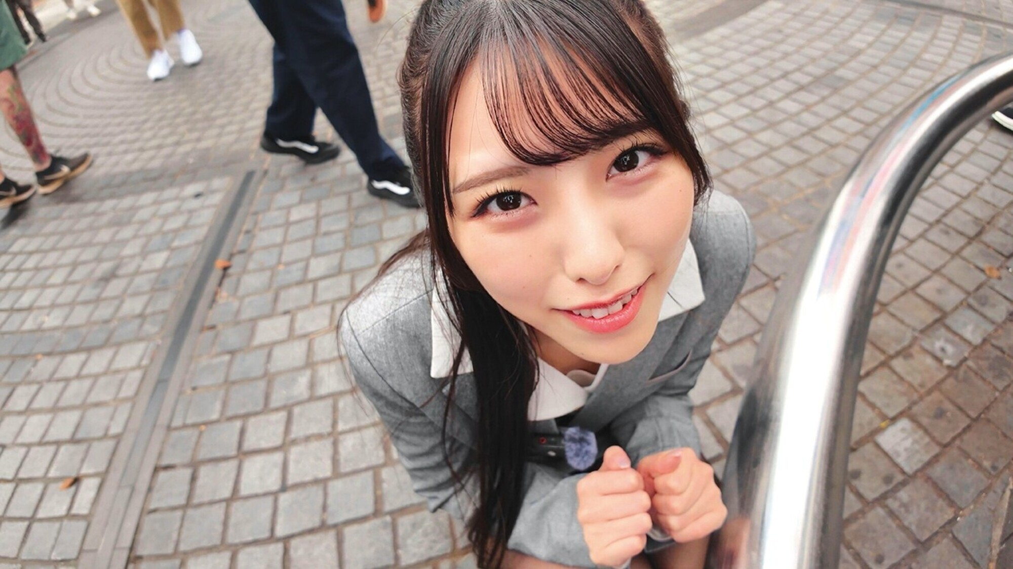 「素人美少女とリモコンバイブお散歩ー黒パンスト敏感キャリアウーマン編ー「もう我慢できません･･･／／」人ごみの中、黒パンスト美脚ガクブル震わせイキまくってしまうOLたち！人生初の羞恥プレイでまさかのエロスイッチオン！車移動中も大胆カーオナニー！最後はホテルで心行くまで生セックス！」のサンプル画像12枚目