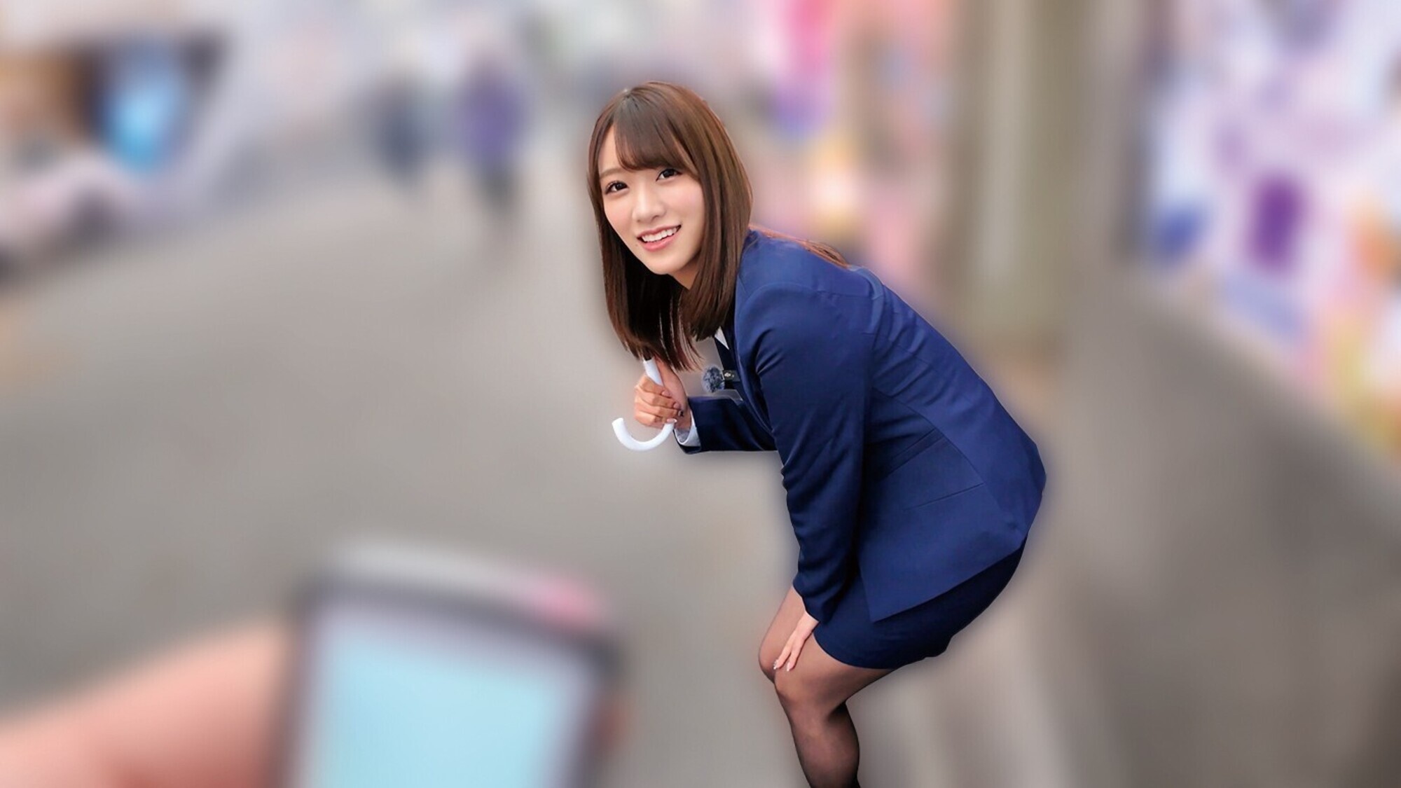 「素人美少女とリモコンバイブお散歩ー黒パンスト敏感キャリアウーマン編ー「もう我慢できません･･･／／」人ごみの中、黒パンスト美脚ガクブル震わせイキまくってしまうOLたち！人生初の羞恥プレイでまさかのエロスイッチオン！車移動中も大胆カーオナニー！最後はホテルで心行くまで生セックス！」のサンプル画像14枚目