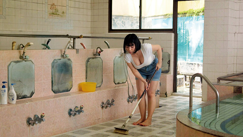 「九井スナオ 巨乳女子大生が銭湯で中出しされる濃厚セックス動画【高画質】」のサンプル画像2枚目