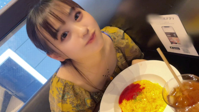 「スレンダー美少女りーなのハメ撮り中出し動画|素人娘との濃厚プライベート映像」のサンプル画像1枚目