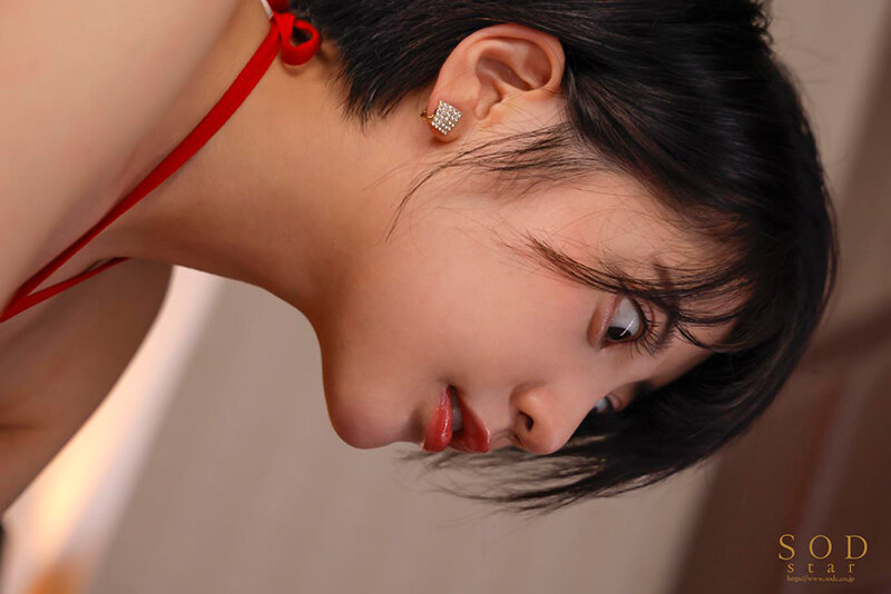 「夏目響がM男を責める中出しプレイ!スレンダー巨乳美女の猟奇的ペット調教が凄い」のサンプル画像7枚目