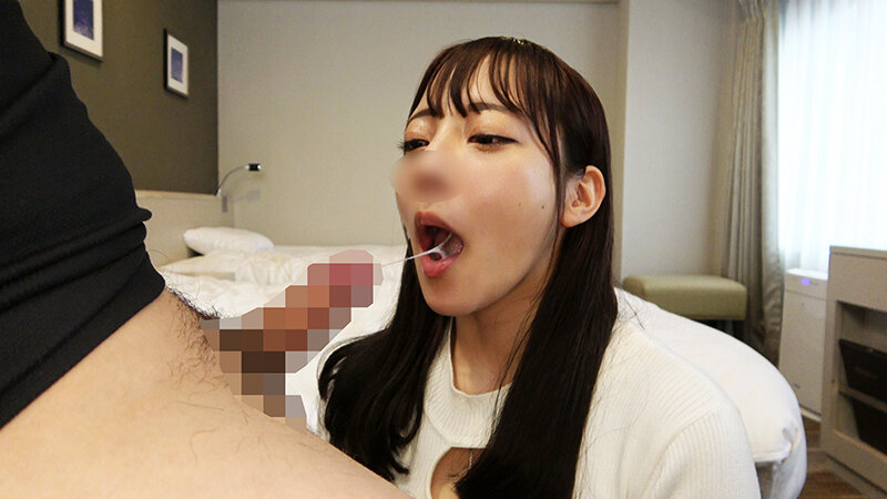 「【素人】巨乳美女10人のフェラ&イラマチオが凄すぎる!ごっくんまでする極上奉仕テクニック集」のサンプル画像9枚目