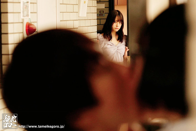 「八木奈々が魅せるNTR作品｜美乳人妻が童貞を誘惑する寝取り痴女プレイ」のサムネイル