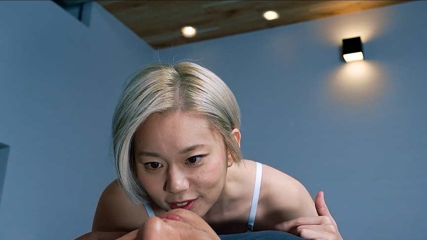 「【素人ギャル】腰振り鼻フェラで責める痴女テクニック【M男向けフェチ動画】」のサンプル画像4枚目