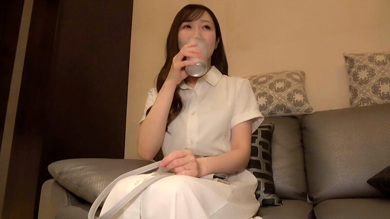 「【素人妻】35歳Eカップ巨乳人妻ゆりの生ハメ撮り中出し映像|美少女系奥様との濃厚プレイ」のサンプル画像1枚目