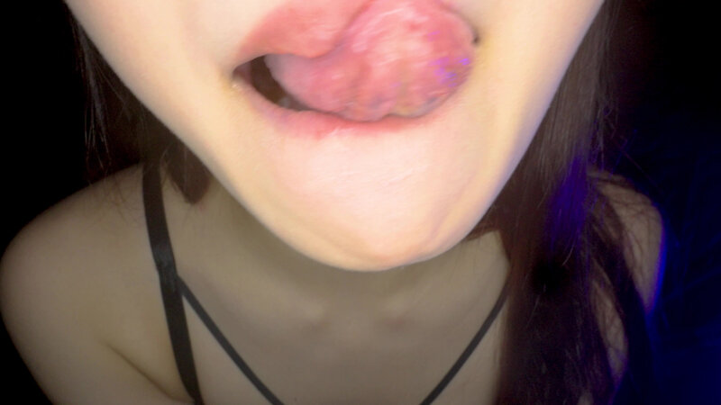 「笠木いちか 口内観察&指しゃぶり動画|素人お姉さんの開口器プレイが話題【個人撮影】」のサンプル画像8枚目