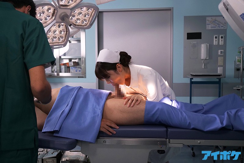 「楓カレンのフェラ奉仕が凄い!スレンダー美少女痴女ナースが24時間ご奉仕する看護婦作品」のサンプル画像7枚目