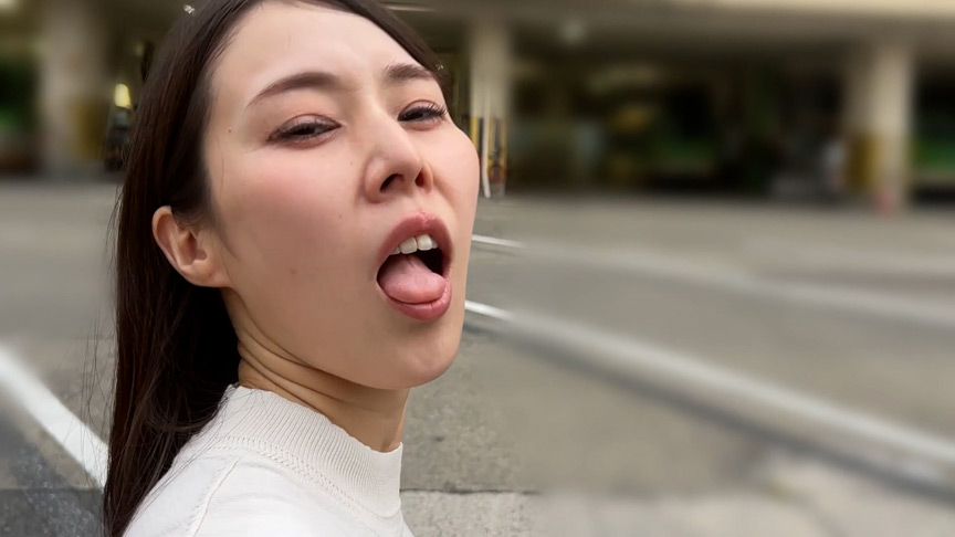 「【素人ナンパ】M男が街中で女性にキスをお願い！WEBデザイナーしおりちゃんの反応が可愛すぎる」のサムネイル