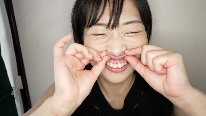 「【原美織】素人お姉さんをナンパ!唾液たっぷり口臭チェックで密着個人撮影」のサンプル画像12枚目