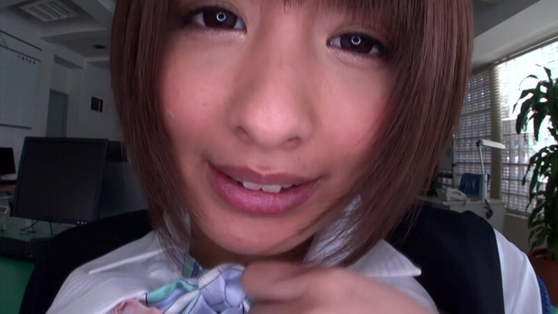 「スレンダーOL夏目優希が騎乗位で乱れる！指マン＆クンニで感じまくるオフィス濃厚プレイ」のサンプル画像3枚目