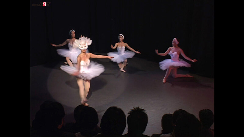 「天使美樹・緒川さら・松雪ひかる出演|スレンダー美女の軟体バレエ|レオタードアスリート作品」のサンプル画像16枚目