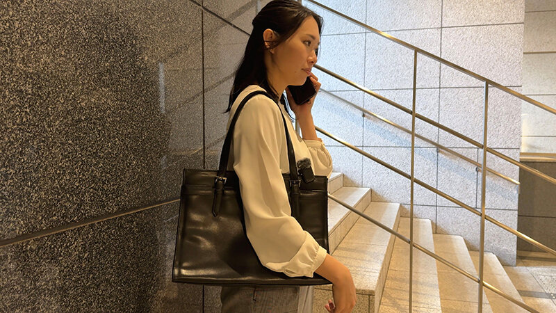 「三池小春の美尻が堪らない!同僚OLを口説き落とす尻フェチ必見のオフィスラブ作品」のサンプル画像7枚目