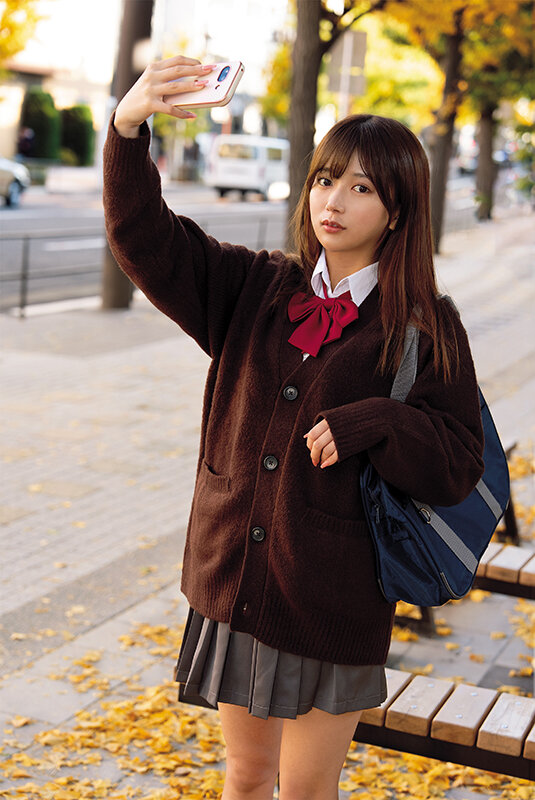 「北岡果林 美少女女子校生が中出しで乱れる姿がエロすぎる！パイパン制服美少女の本気セックス」のサンプル画像1枚目