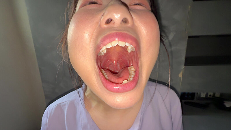 「【谷田かりな】素人お姉さんをナンパ!開口器で口内観察デカ舌チェック【個人撮影】」のサンプル画像2枚目