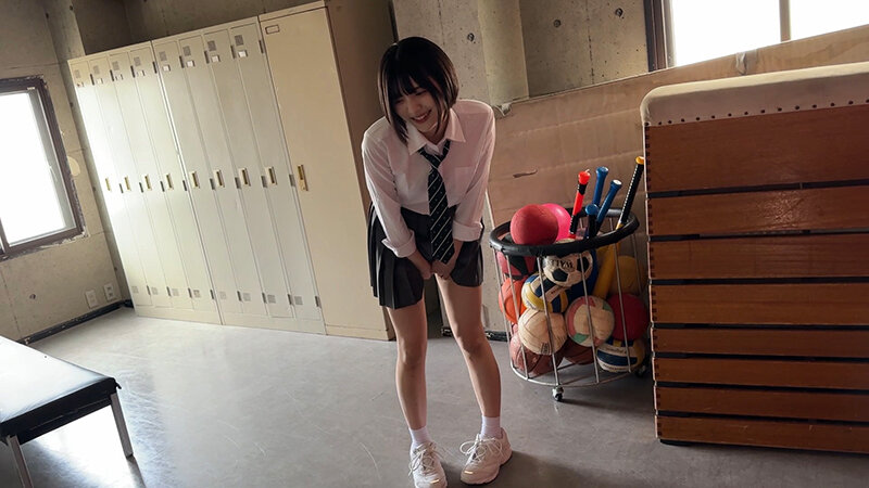 「【素人カップル】女子校生が校内でイタズラからフェラ・中出しまで 流出した学内デート映像」のサンプル画像14枚目