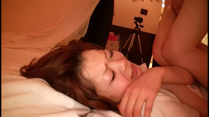 「素人女子校生まい&なみの3P体験 競泳水着とブルマ姿で魅せる関西円光リマスター版」のサンプル画像17枚目