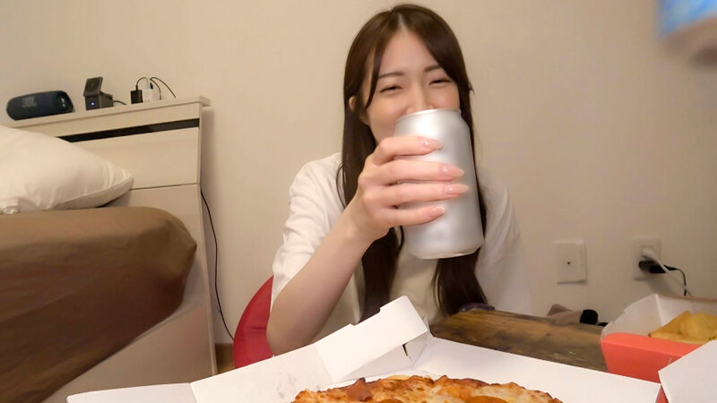 「【あかね麗】美乳美少女とハメ撮り中出し！SSSボディのお姉さんと部屋呑みドキュメント」のサンプル画像9枚目