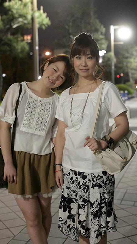 「【素人熟女】欲求不満の人妻母12名がナンパで潮吹きアクメ!フェラから中出しまで4時間」のサンプル画像13枚目