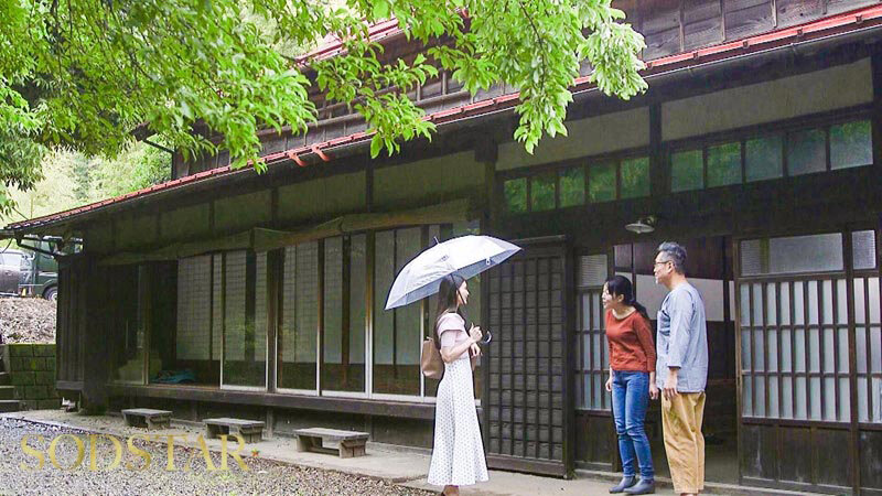 「本庄鈴が従姉役で汗だくフェラ＆中出し！婚前の禁断関係を描いた近親相姦作品」のサンプル画像3枚目