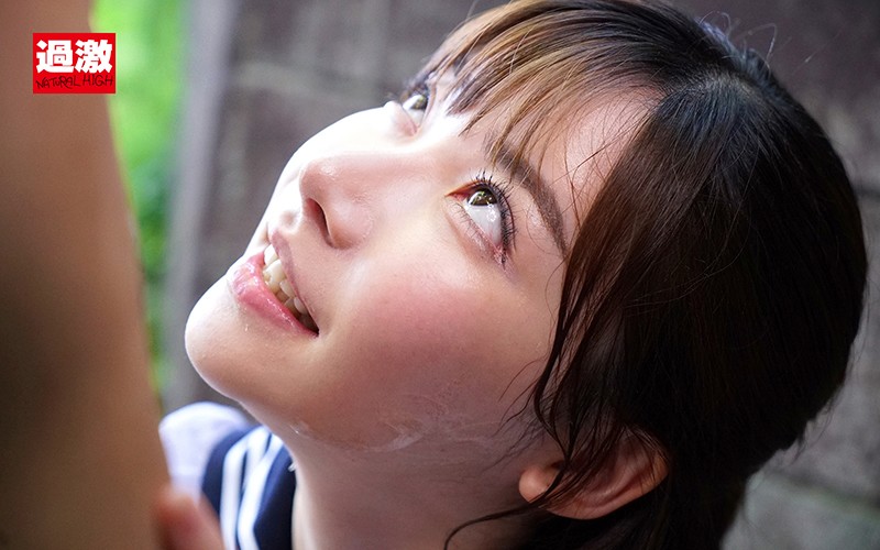 「深田えいみ 野外露出で顔射&フェラ連続おねだり!セーラー服美少女JKの大胆プレイ」のサンプル画像13枚目