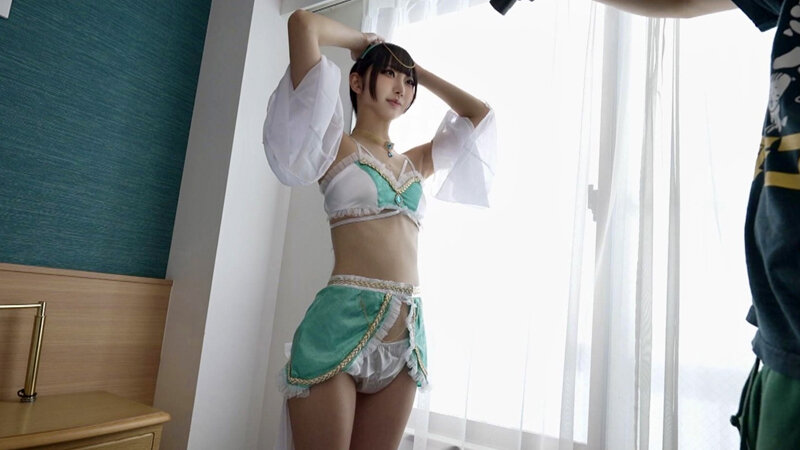 「天美めあ スレンダー美少女がコスプレ撮影でハメ撮りフェラ&中出しに悶絶する濃密映像」のサンプル画像2枚目