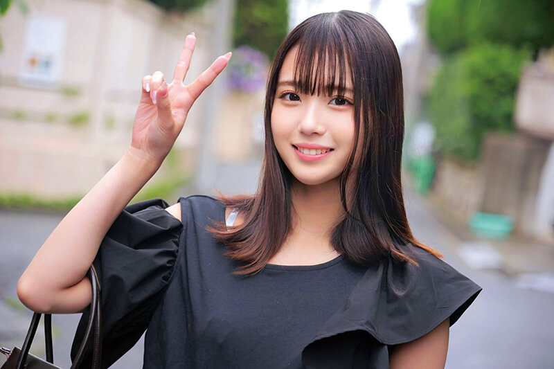 「素人女子大生モデルをナンパして卒業記念ヌード撮影会で中出し検証!まや・さちか」のサンプル画像1枚目