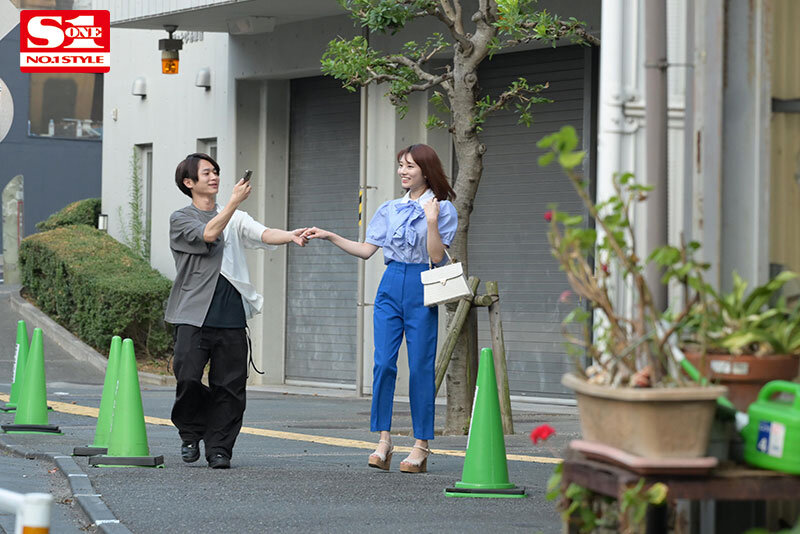 「河北彩花のハメ撮り盗撮映像|スレンダー美女の秘密のプライベート動画」のサンプル画像4枚目