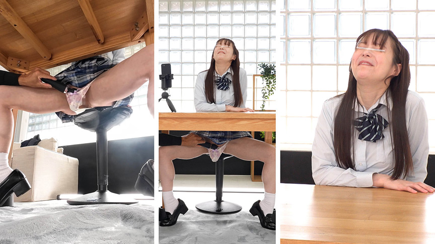 「【素人ゆい】ビデオ通話中にオシッコ我慢チャレンジ!彼氏にバレずに絶頂できるか検証【羞恥プレイ】」のサンプル画像3枚目