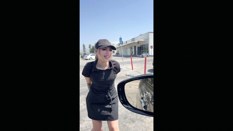 「【素人ナンパ】ロスの看板美女店員が巨乳揺らして絶頂!白人金髪美女との濃厚プレイ」のサンプル画像2枚目