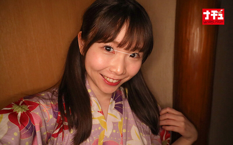 「【痴女】浴衣姿のミニ系美女が温泉で大胆誘惑!抱っこ密着プレイで何度も中出しさせる濃厚セックス」のサンプル画像2枚目