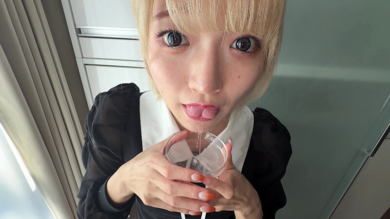 「【安堂はるの】素人お姉さんをナンパ!個人撮影で魅せる舌ブラシ汚舌苔採取の衝撃映像」のサンプル画像15枚目