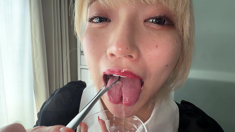 「【安堂はるの】素人お姉さんをナンパ!個人撮影で魅せる舌ブラシ汚舌苔採取の衝撃映像」のサンプル画像9枚目