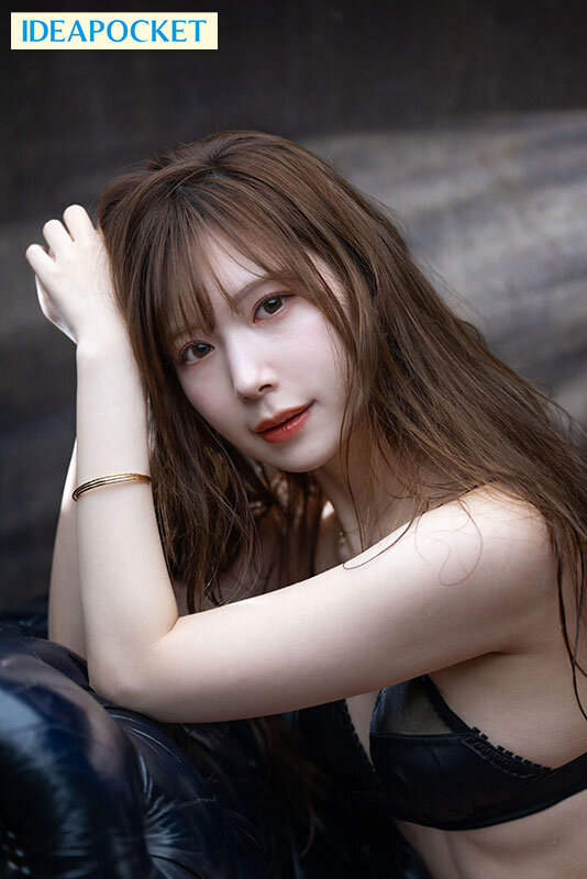 「スレンダー女優・明里つむぎの中出し作品を完全網羅！8年間の軌跡ベスト盤を徹底レビュー」のサムネイル