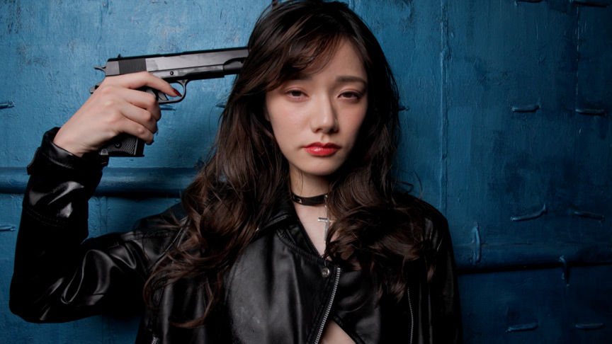 「宮下玲奈のアイドル水着グラビア映像「Crystal Heaven」で魅せる美ボディ」のサンプル画像7枚目