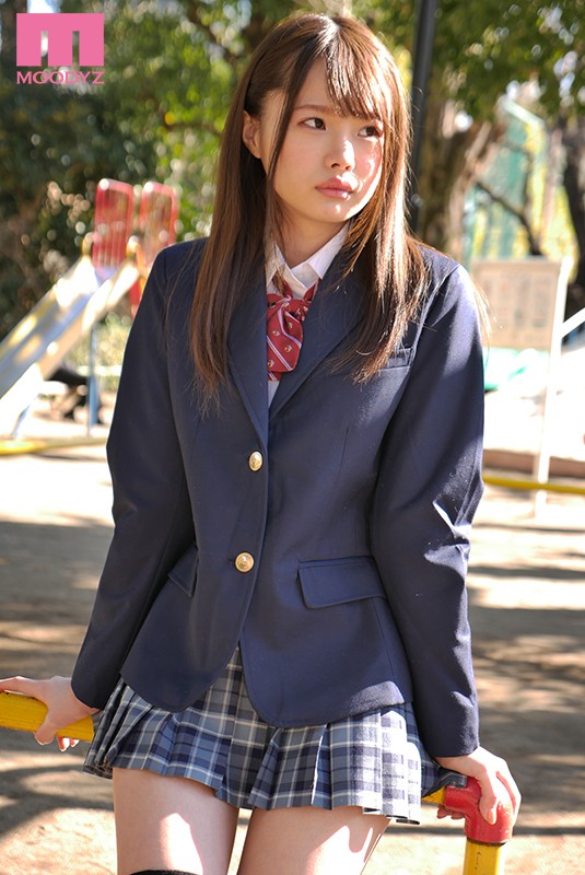 「松本いちか 足コキ｜ニーソックス制服美少女の絶対領域がたまらないスレンダー美脚プレイ」のサムネイル