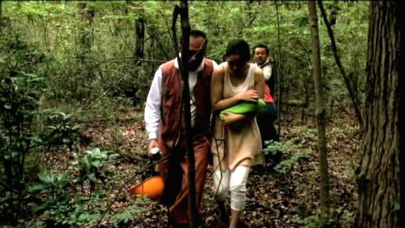 「杉本蘭・大隈恵令奈・細川まり出演｜人妻熟女の野外露出プレイ｜借金返済のため裏バイトに手を染める妻たち」のサンプル画像6枚目