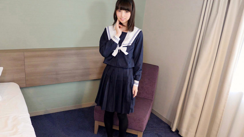 「【素人美少女】スレンダー美乳の制服女子校生とコスプレハメ撮り！フェラから騎乗位で中出しフィニッシュ」のサンプル画像2枚目