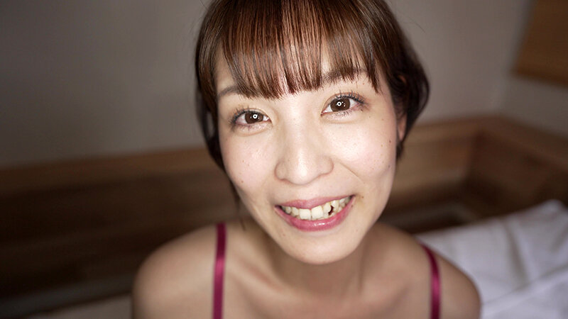 「【玉城夏帆】美人お姉さんが街角ナンパで素人男子の大胆リクエストに応える個人撮影動画」のサンプル画像3枚目