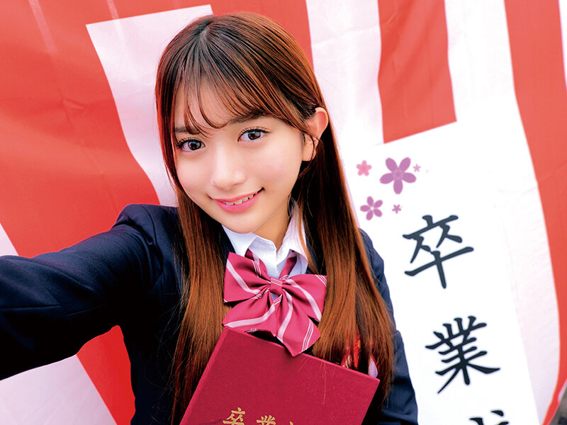 「素人女子校生のスレンダー制服美少女がイラマチオと中出しで絶頂する卒業記念プレイ」のサンプル画像2枚目