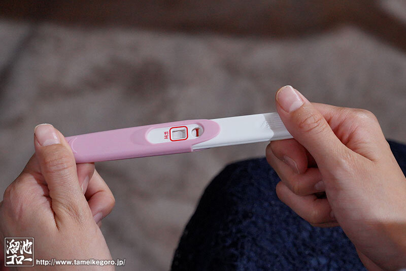 「潤うるる 人妻NTR作品｜夫の出張中に部下と中出し不倫する熟女妻の寝取られドラマ」のサンプル画像12枚目