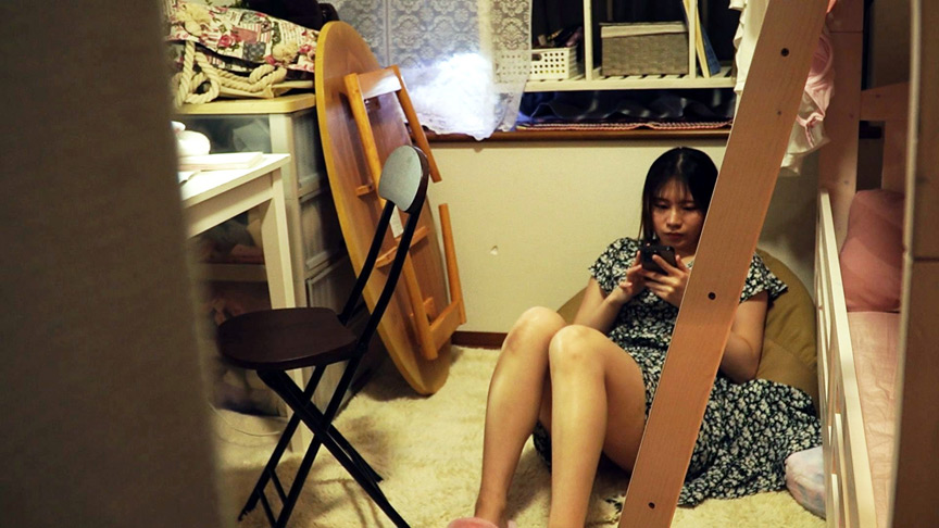 「【素人】有名私大女子寮のエッチなオナニー記録♡一人エッチで感じまくる女子大生の自慰行為」のサムネイル