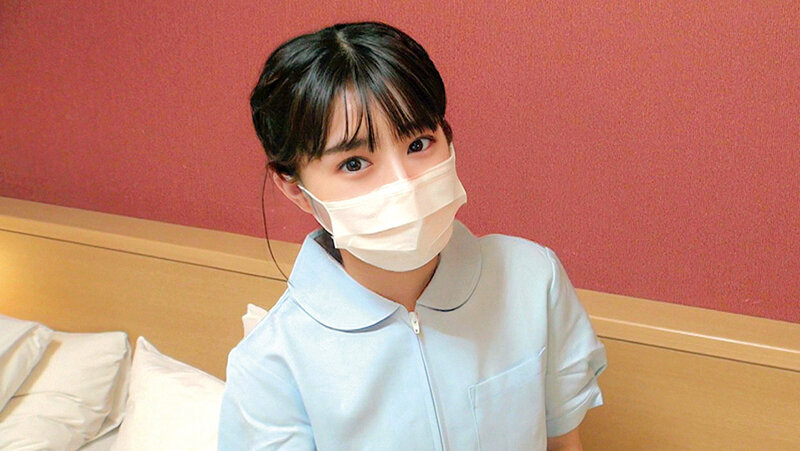 「【素人ナース】巨乳美乳の天使系看護婦に童貞が中出し騎乗位！照れ屋ゆずか＆ゆうのナンパ企画」のサムネイル