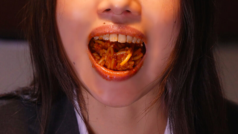 「三池小春の濃厚キス&ねっとりフェラ動画|ディルドプレイで魅せる口技テクニック」のサンプル画像11枚目