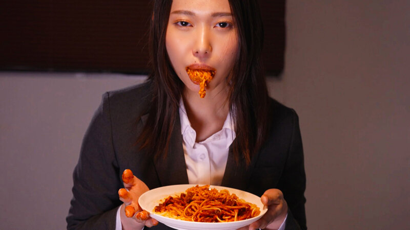 「三池小春の濃厚キス&ねっとりフェラ動画|ディルドプレイで魅せる口技テクニック」のサンプル画像13枚目